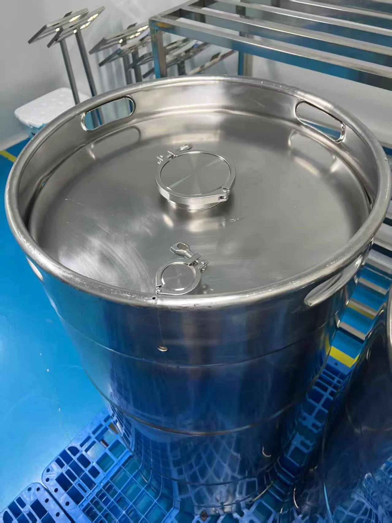 Stainless steel drum
